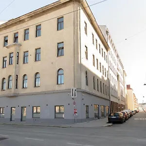 La - Hauptbahnhof Apartament