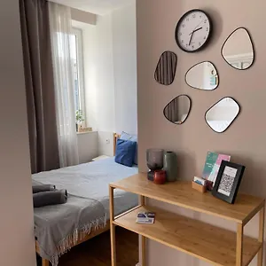 W Centrum Warszawy Ulica Chmielna - 500m Od Dworca Centralnego - By Good Sleeping Апартаменты Варшава