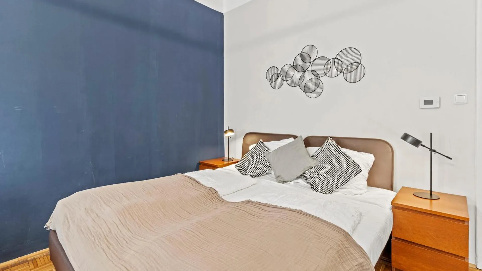 וינה Augarten Residences 0*,